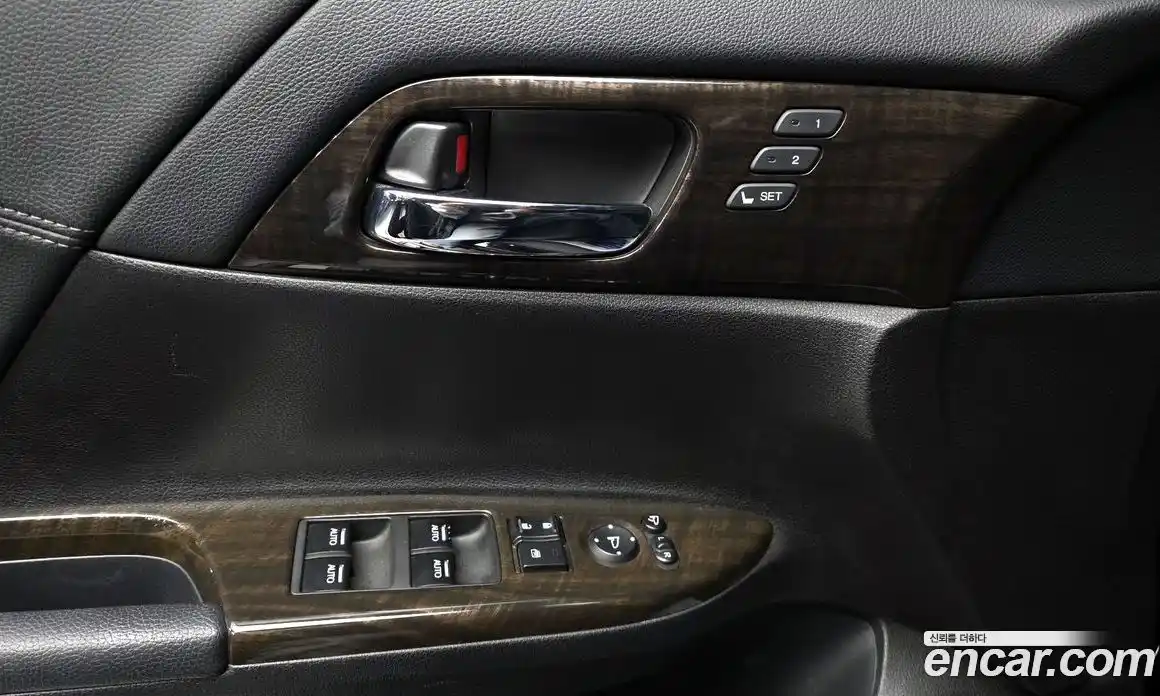 Honda Accord 2013 3.5 гидро в Москве № 1151905, фото 18