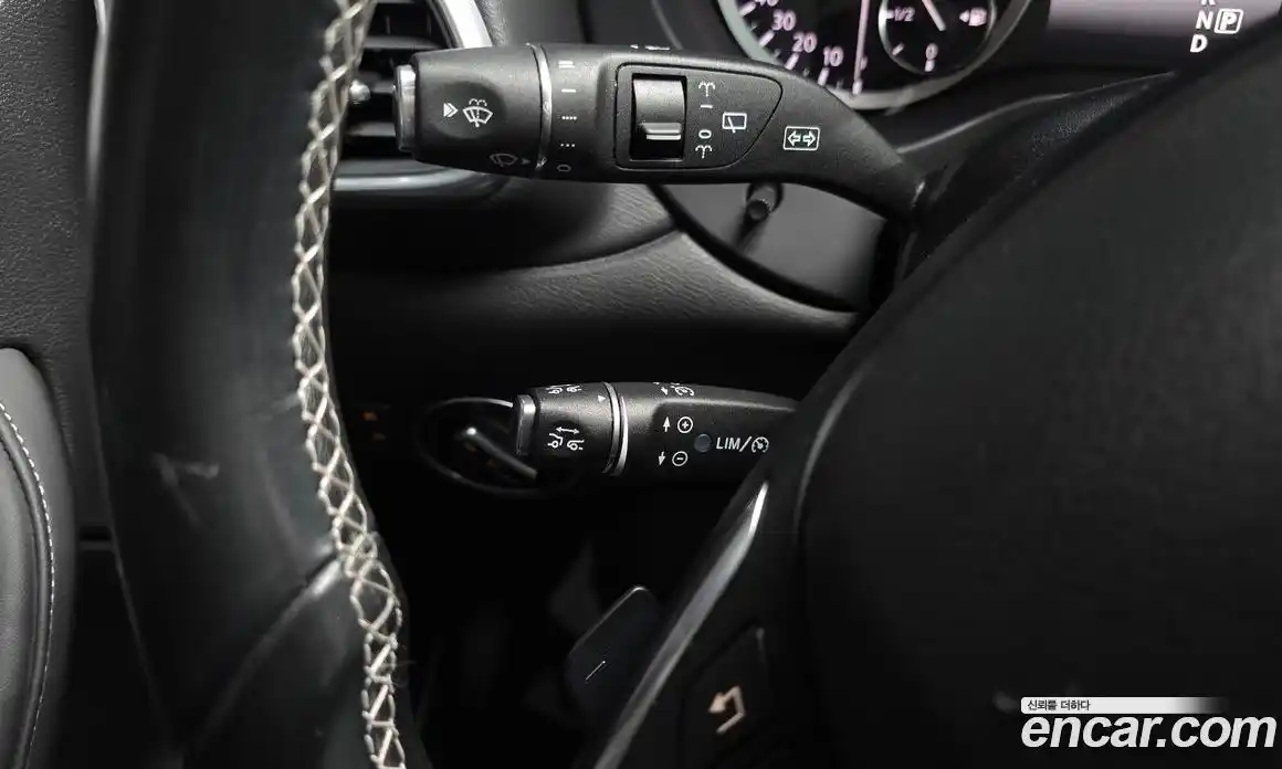 Infiniti Q30 2017 2.0 гидро в Москве № 1152648, фото 19