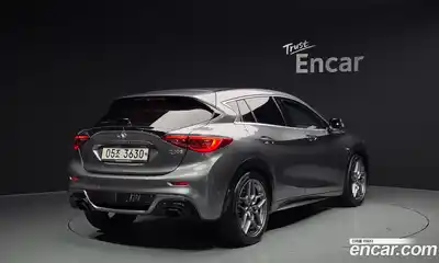 Infiniti Q30 2017 2.0 гидро в Москве № 1152648, миниатюра 2