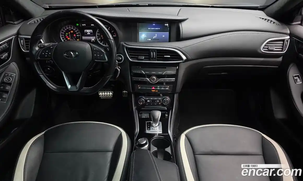 Infiniti Q30 2017 2.0 гидро в Москве № 1152648, фото 7
