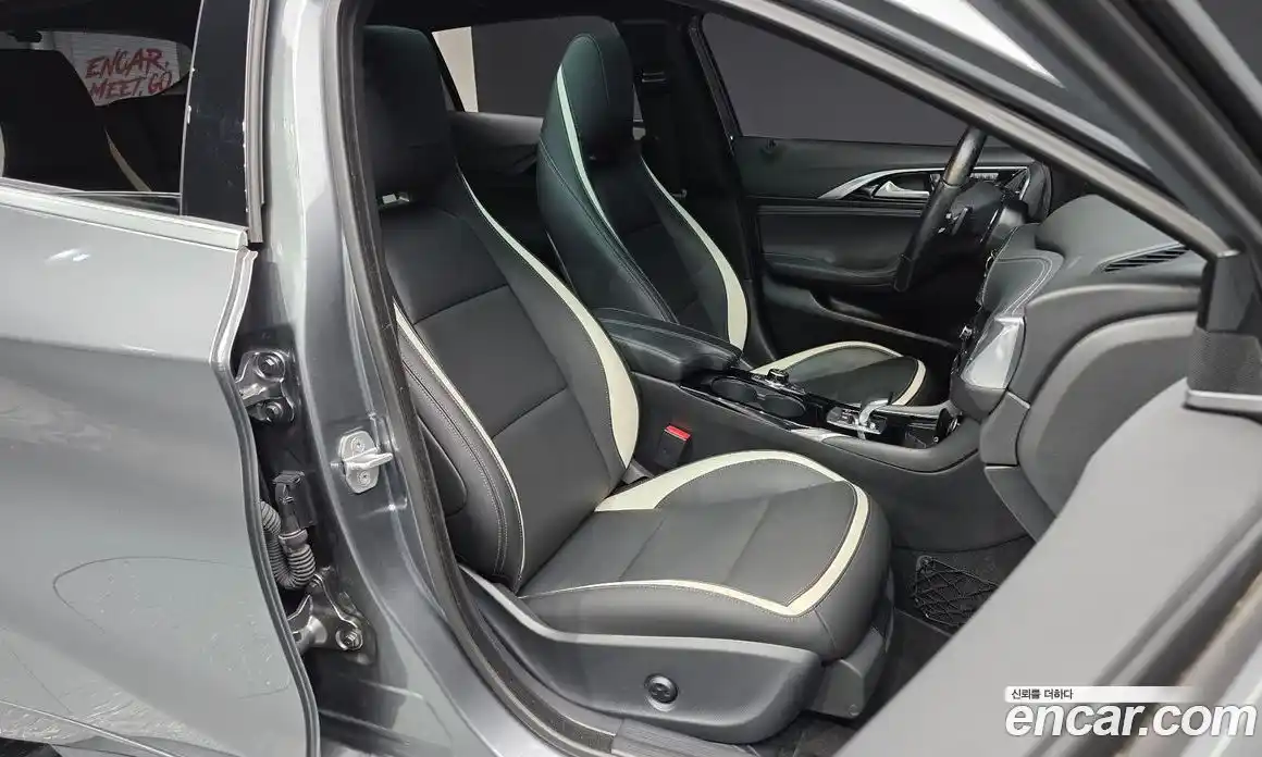 Infiniti Q30 2017 2.0 гидро в Москве № 1152648, фото 10