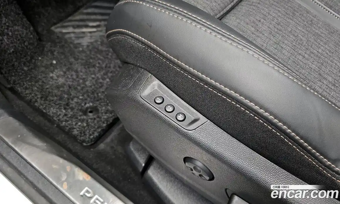 Peugeot 3008 2018 1.5 гидро в Москве № 1152800, фото 18