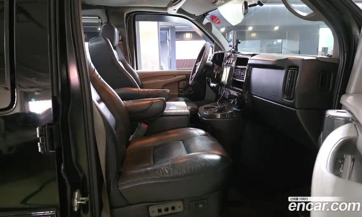 Chevrolet Express Van 2012 6.0 гидро в Москве, фото 11