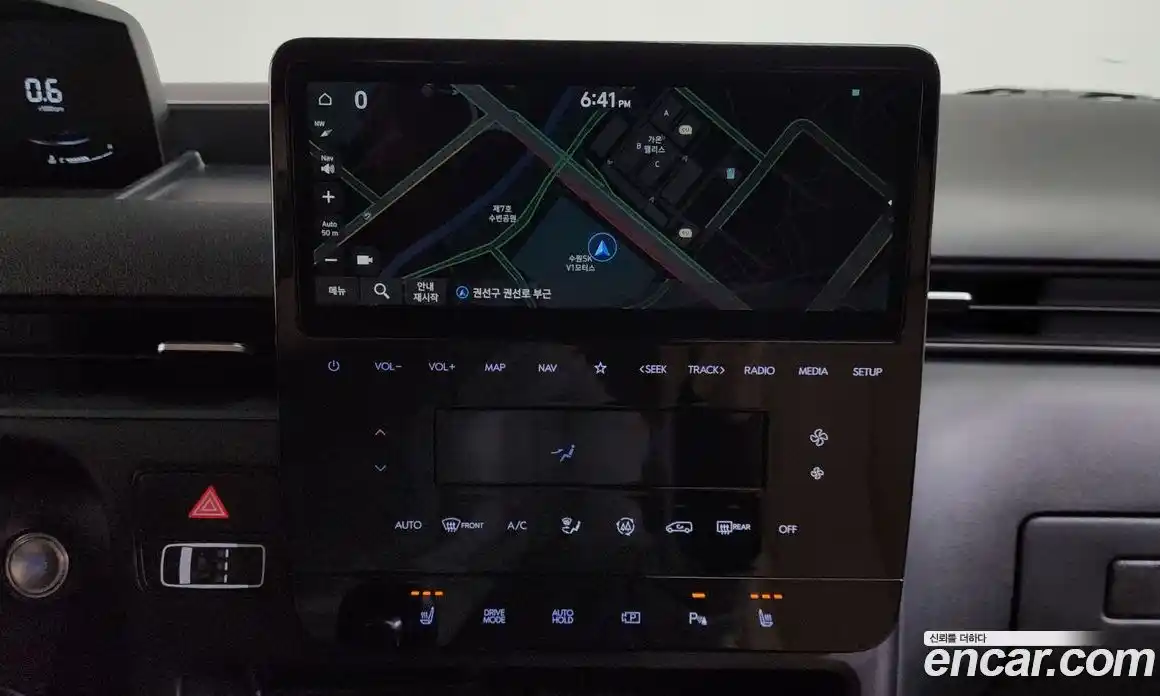 Hyundai Staria 2024 3.5 Автомат в Москве № 1154607, фото 16