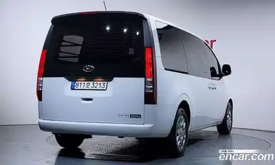 Hyundai Staria 2024 3.5 Автомат в Москве № 1154607, миниатюра 2