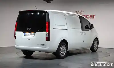 Hyundai Staria, 2025