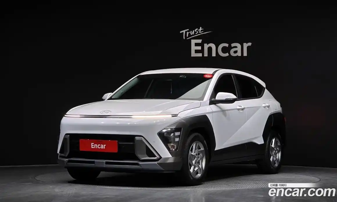 Hyundai Kona 2024 2.0 Автомат в Москве № 1154766, фото 1