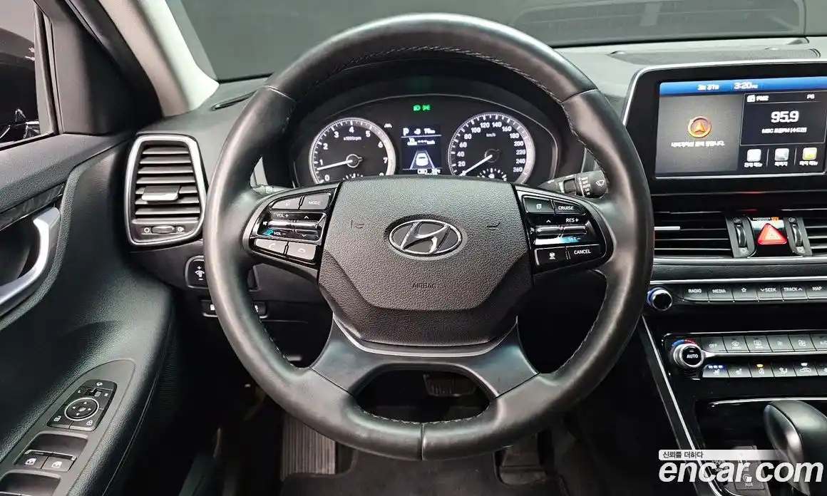 Hyundai Grandeur 2018 2.4 гидро в Москве № 1154792, фото 13