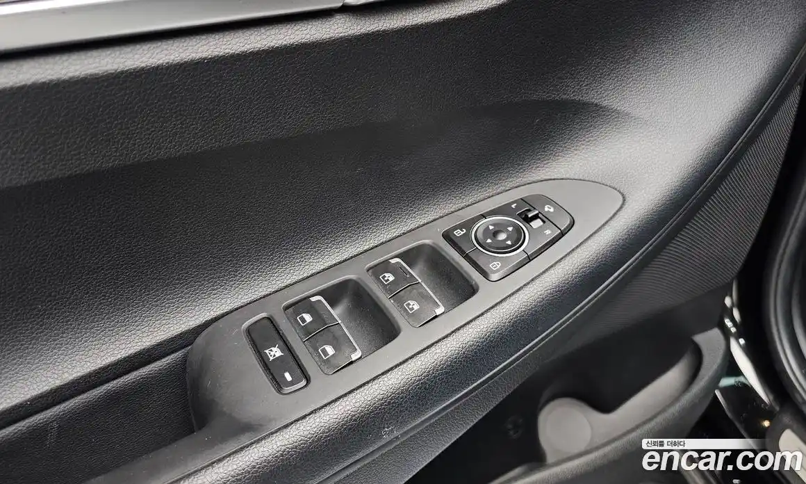 Hyundai Grandeur 2018 2.4 гидро в Москве № 1154792, фото 17