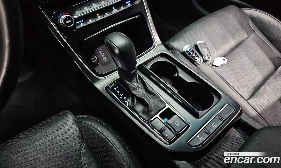 Hyundai Grandeur 2018 2.4 гидро в Москве № 1154792, фото 9