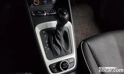 Hyundai Venue 2020 1.6 Автомат в Москве № 1154954, миниатюра 9