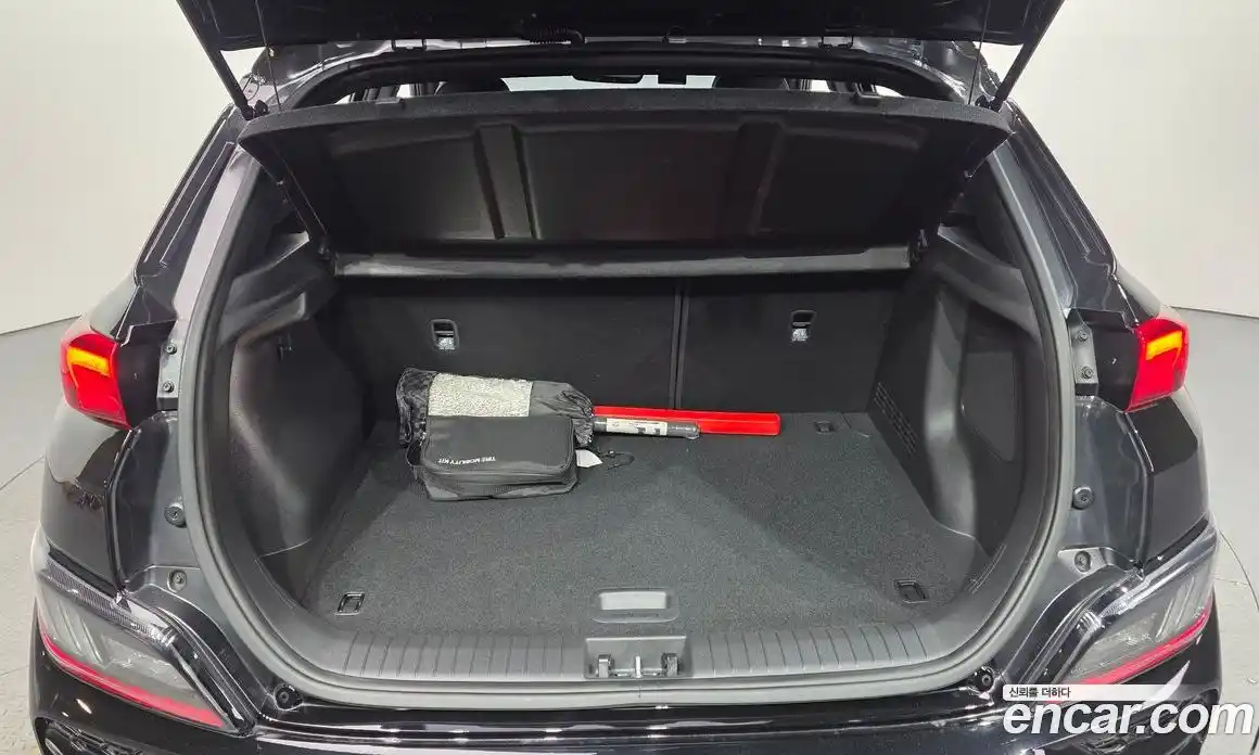 Hyundai Kona 2022 2.0 Автомат в Москве № 1154962, фото 20