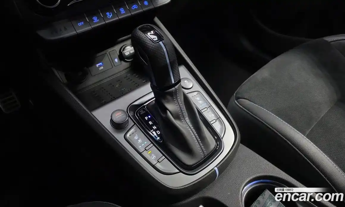 Hyundai Kona 2022 2.0 Автомат в Москве № 1154962, фото 9