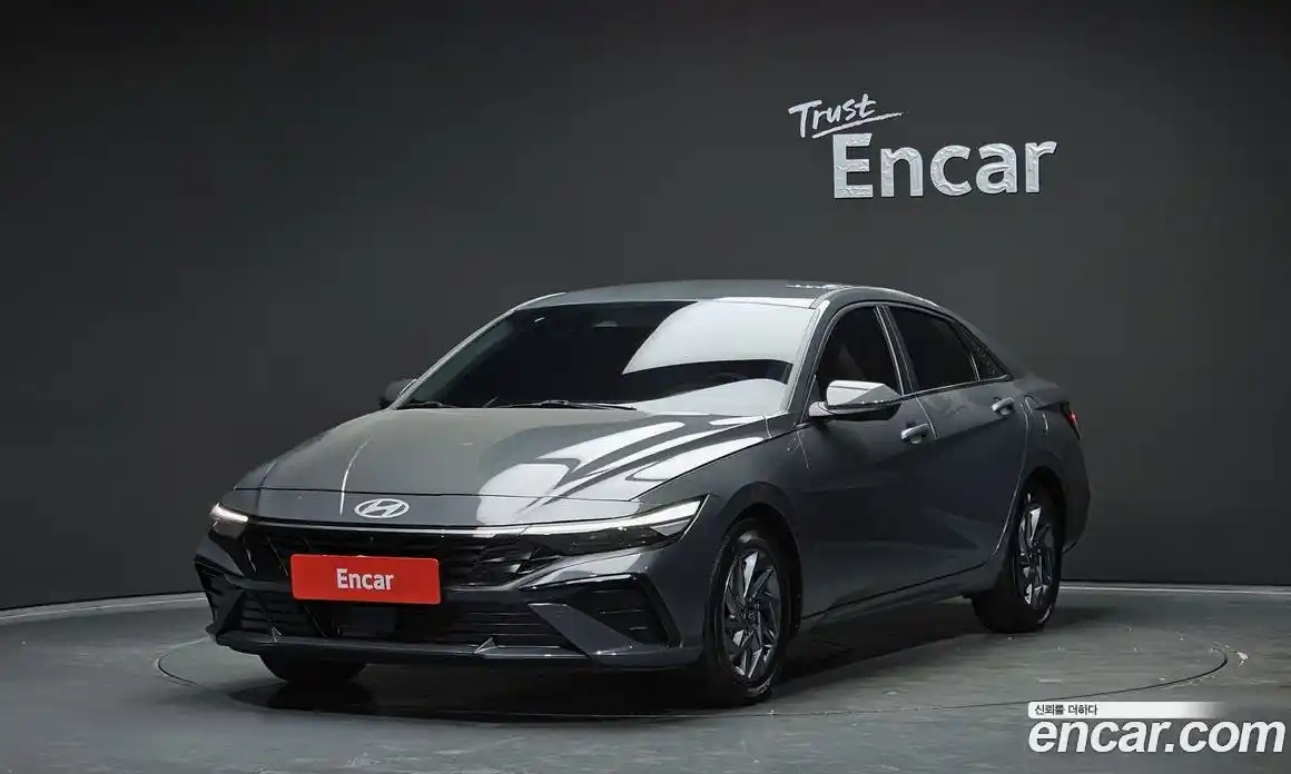 Hyundai Avante 2023 1.6 Автомат в Москве № 1155012, фото 1