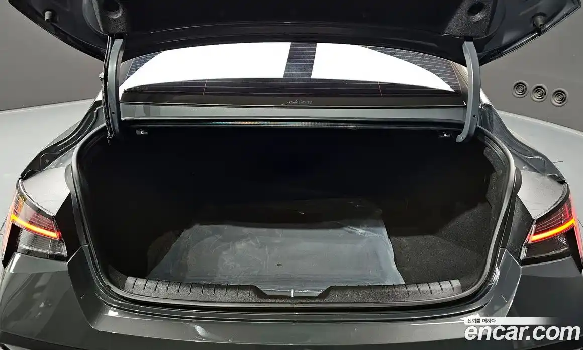 Hyundai Avante 2023 1.6 Автомат в Москве № 1155012, фото 20