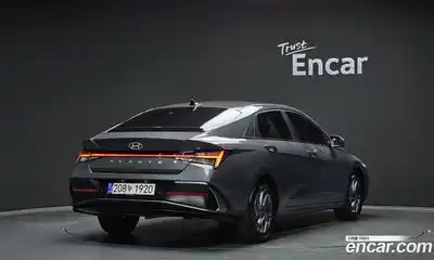 Hyundai Avante 2023 1.6 Автомат в Москве № 1155012, миниатюра 2