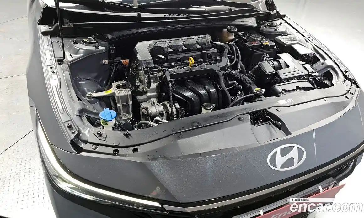 Hyundai Avante 2023 1.6 Автомат в Москве № 1155012, фото 6