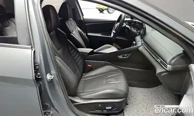 Hyundai Avante 2023 1.6 Автомат в Москве № 1155012, миниатюра 10