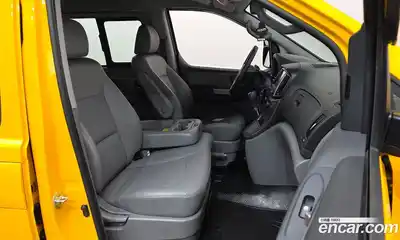 Hyundai Starex 2021 2.4 Автомат в Москве № 1155022, миниатюра 11