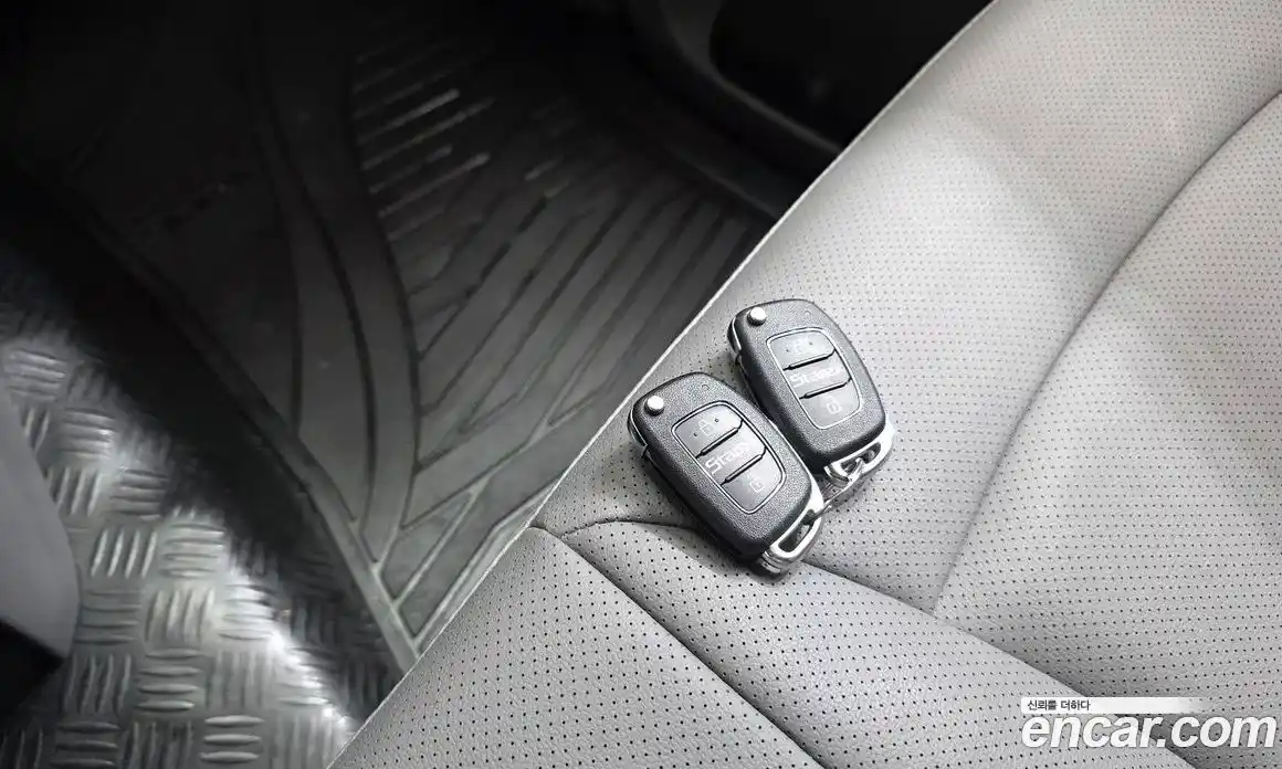 Hyundai Starex 2021 2.4 Автомат в Москве № 1155022, фото 18