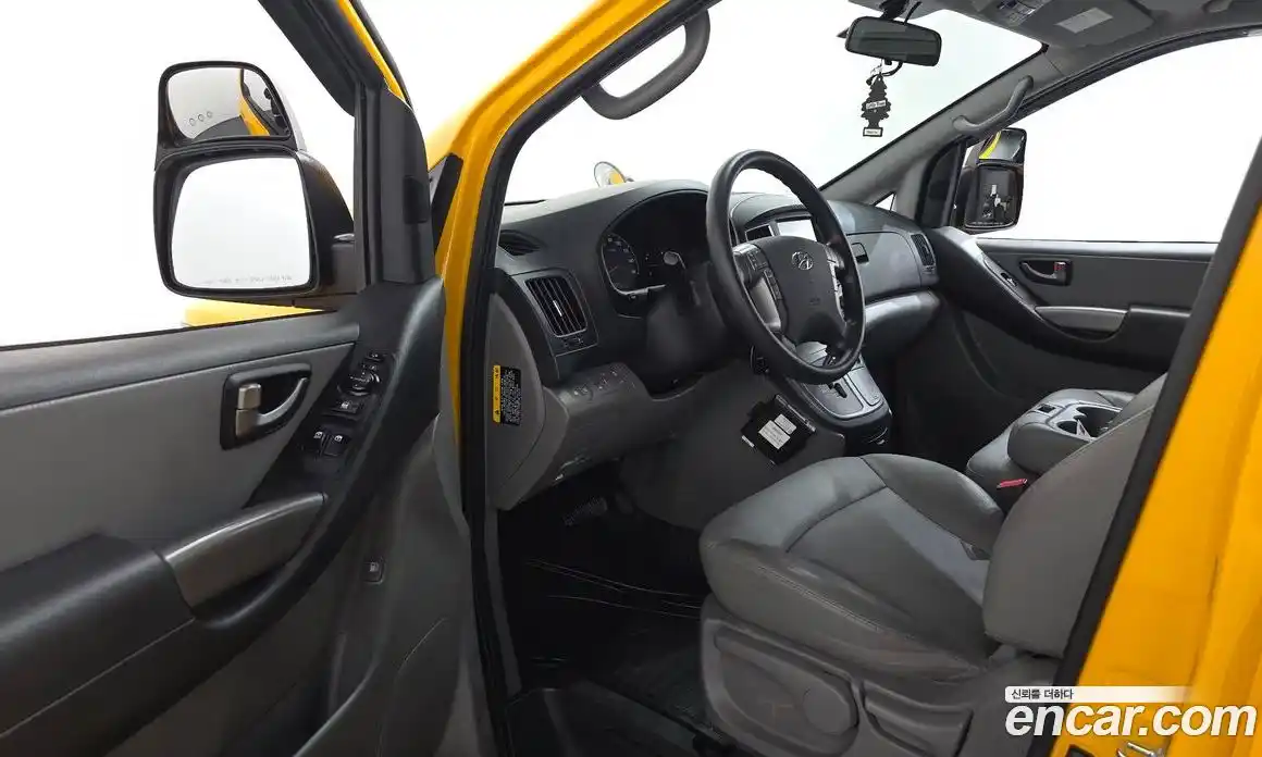 Hyundai Starex 2021 2.4 Автомат в Москве № 1155022, фото 10