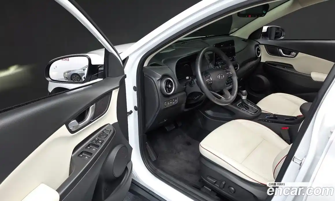 Hyundai Kona 2022 1.6 Автомат в Москве № 1155046, фото 11