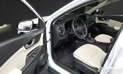 Hyundai Kona 2022 1.6 Автомат в Москве № 1155046, миниатюра 11