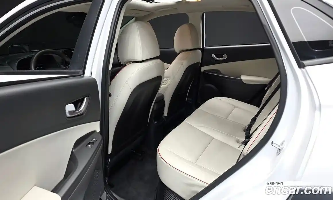 Hyundai Kona 2022 1.6 Автомат в Москве № 1155046, фото 12