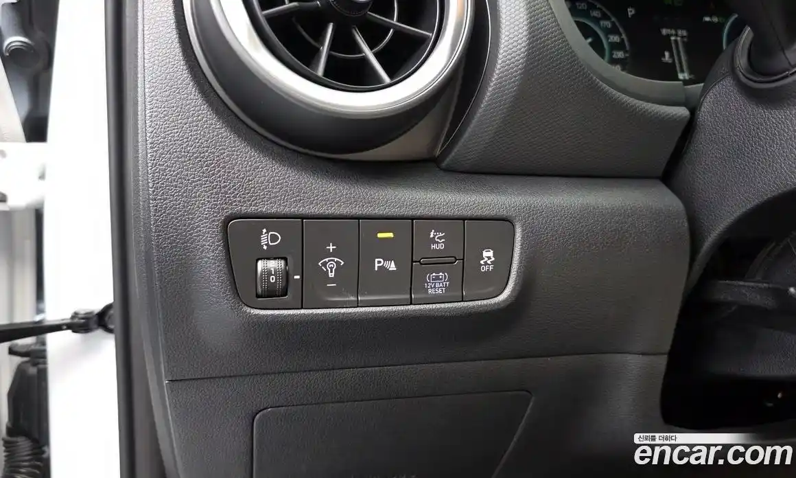 Hyundai Kona 2022 1.6 Автомат в Москве № 1155046, фото 13