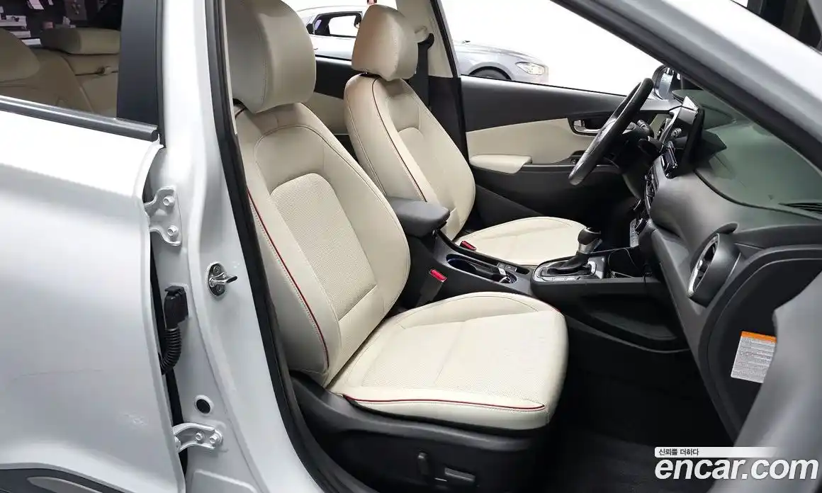 Hyundai Kona 2022 1.6 Автомат в Москве № 1155046, фото 10