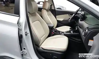 Hyundai Kona 2022 1.6 Автомат в Москве № 1155046, миниатюра 10