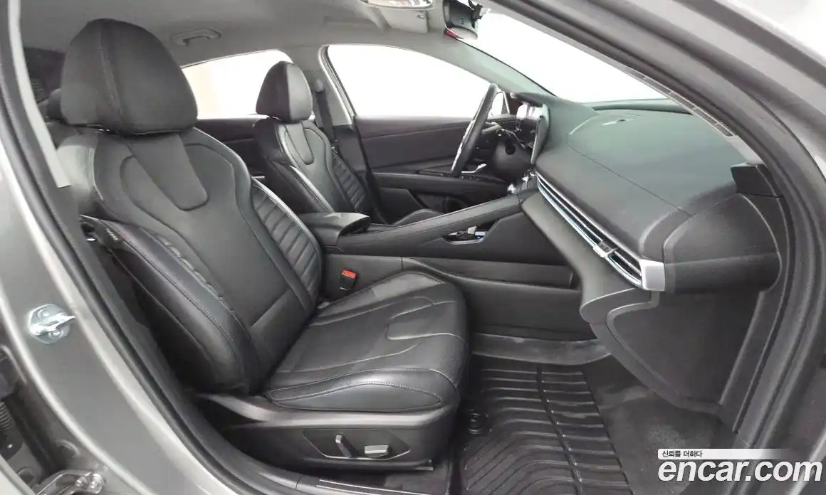 Hyundai Avante 2023 1.6 Автомат в Москве № 1155087, фото 11