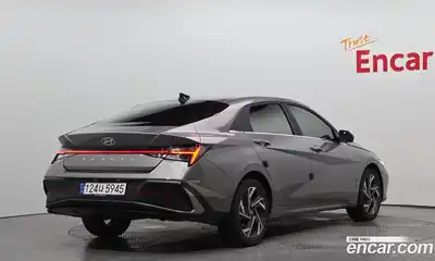 Hyundai Avante 2023 1.6 Автомат в Москве № 1155087, миниатюра 2