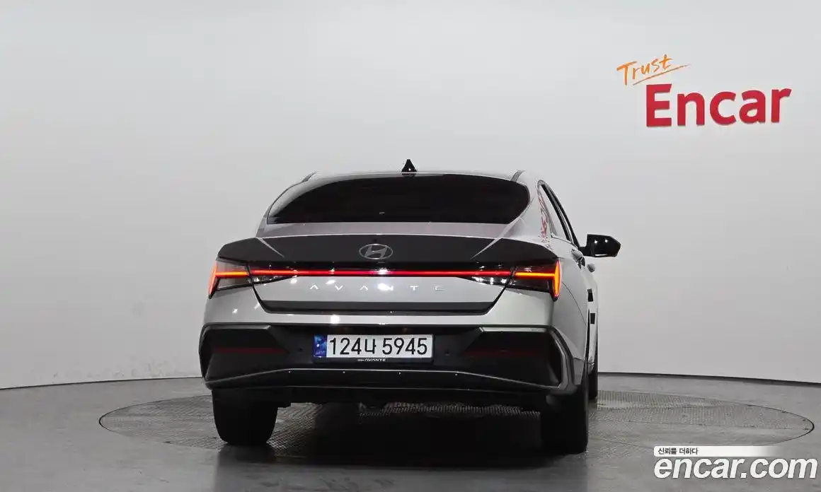 Hyundai Avante 2023 1.6 Автомат в Москве № 1155087, фото 4