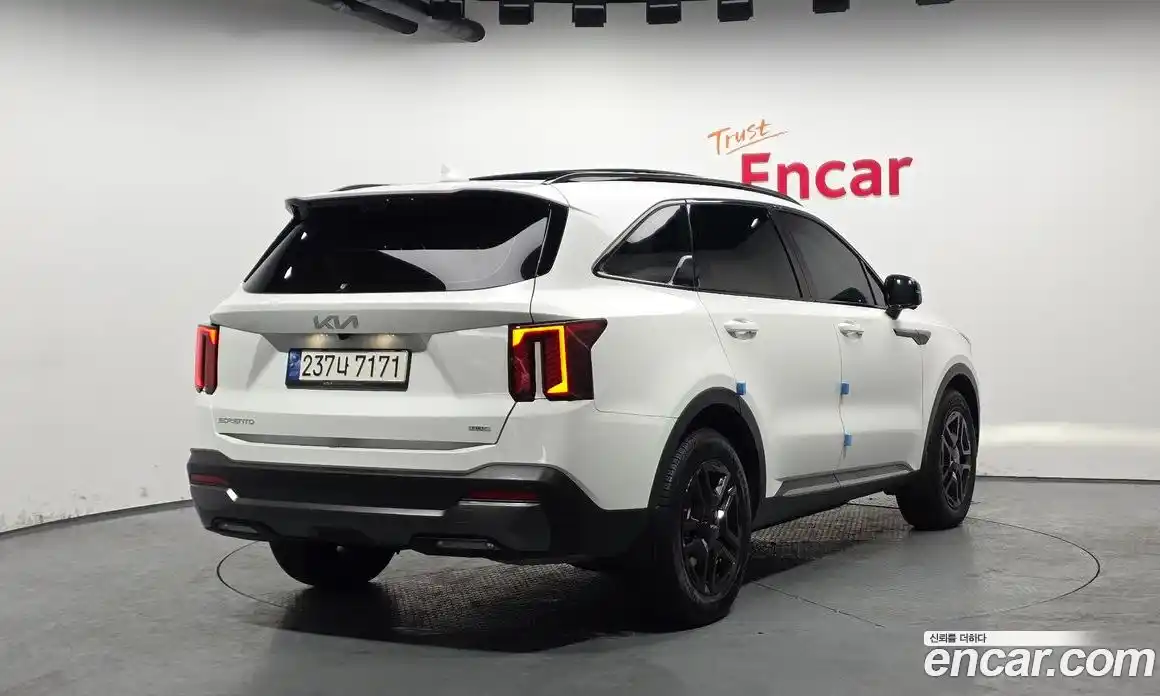 Kia Sorento 2023 1.6 гидро в Москве № 133237, фото 2