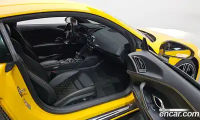 Audi R8 2021 5.2 гидро в Москве № 163072, миниатюра 10