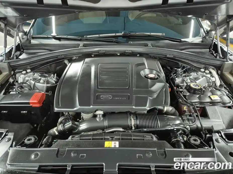Land Rover Range-Rover Velar 2021 2.0 гидро в Москве № 166738, фото 8