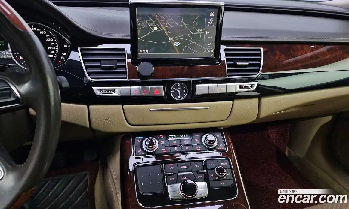 Audi A8 2012 4.2 гидро в Москве № 212668, фото 14