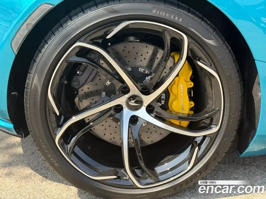 McLaren 750S 2024 4.0 гидро в Москве № 236029, фото 6