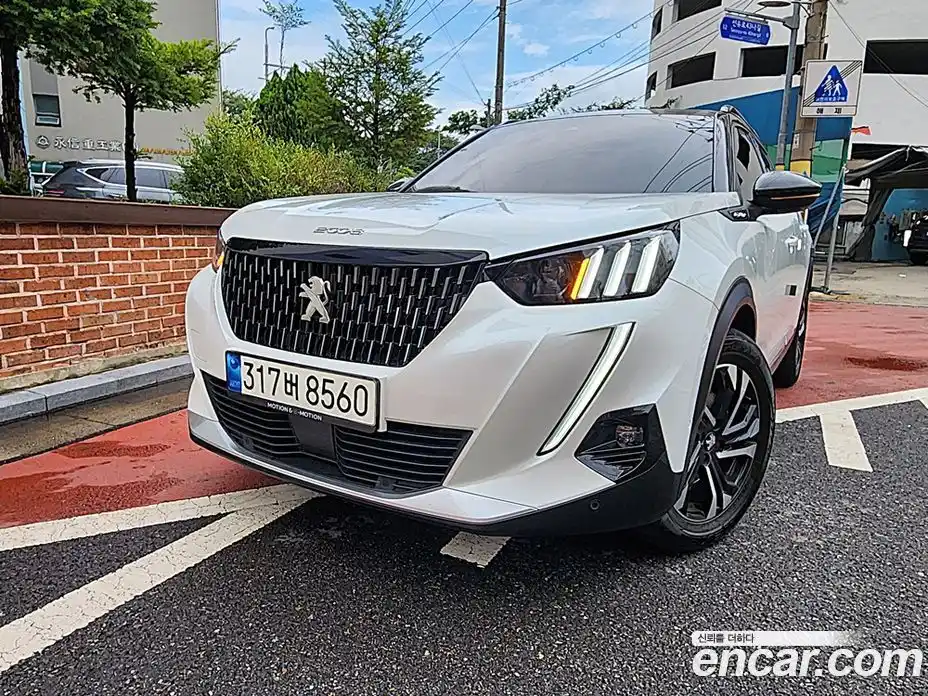 Peugeot 2008 2021 1.5 гидро в Москве № 236390, фото 1