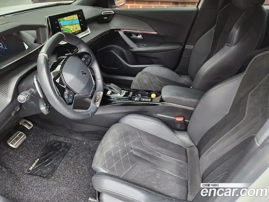 Peugeot 2008 2021 1.5 гидро в Москве № 236390, фото 12