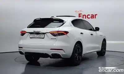 Maserati Levante 2017 3.0 гидро в Москве № 255942, миниатюра 2
