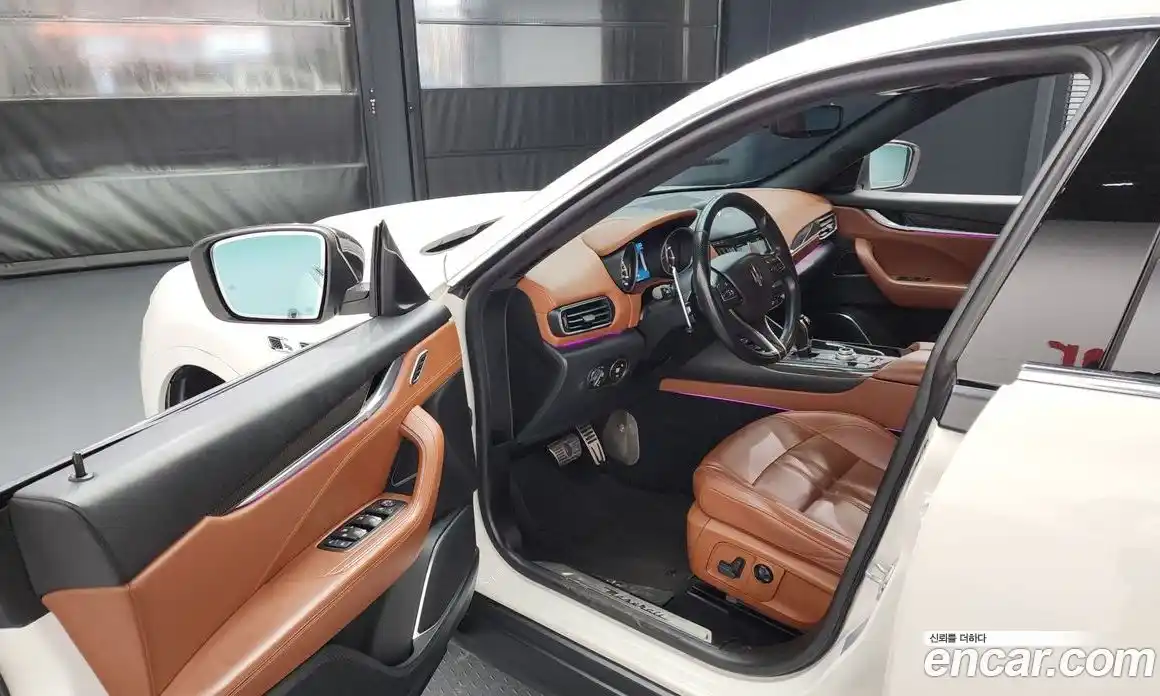 Maserati Levante 2017 3.0 гидро в Москве № 255942, фото 10