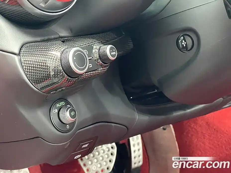 Ferrari 812 2020 6.5 гидро в Москве № 289283, фото 16