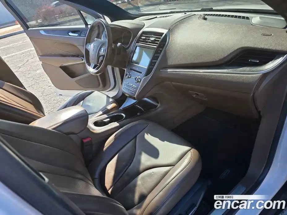 Lincoln MKC 2017 2.0 гидро в Москве № 304366, фото 12