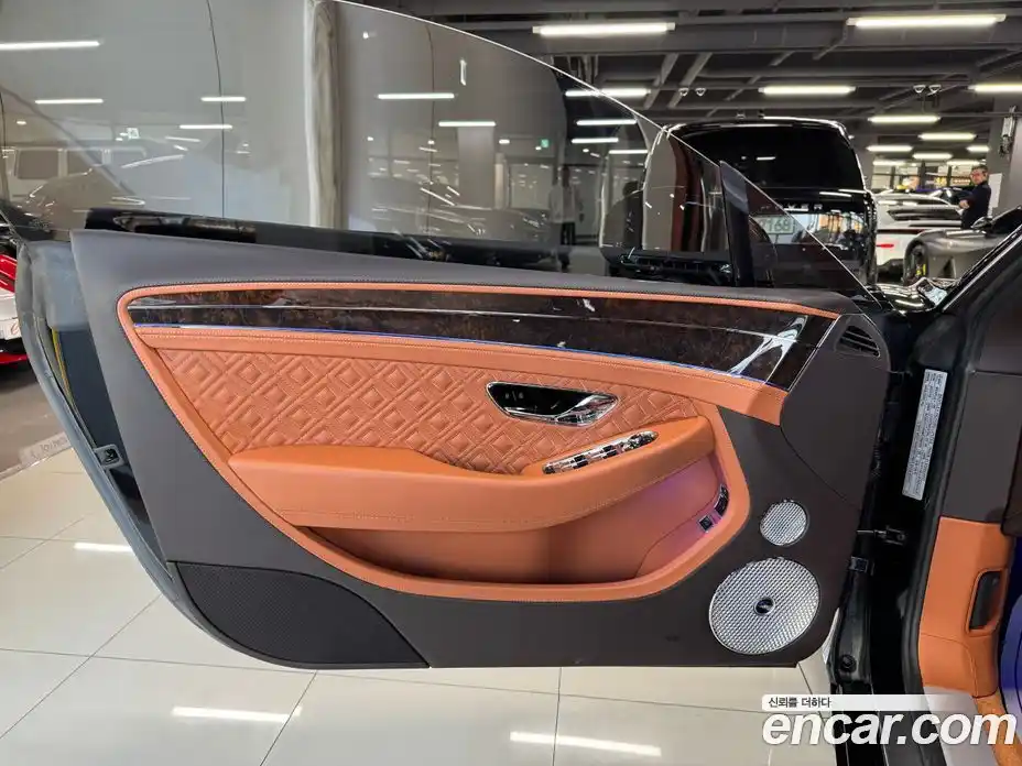 Bentley Continental 2021 4.0 гидро в Москве № 366541, фото 5