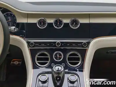 Bentley Continental 2024 4.0 гидро в Москве № 864242, миниатюра 11