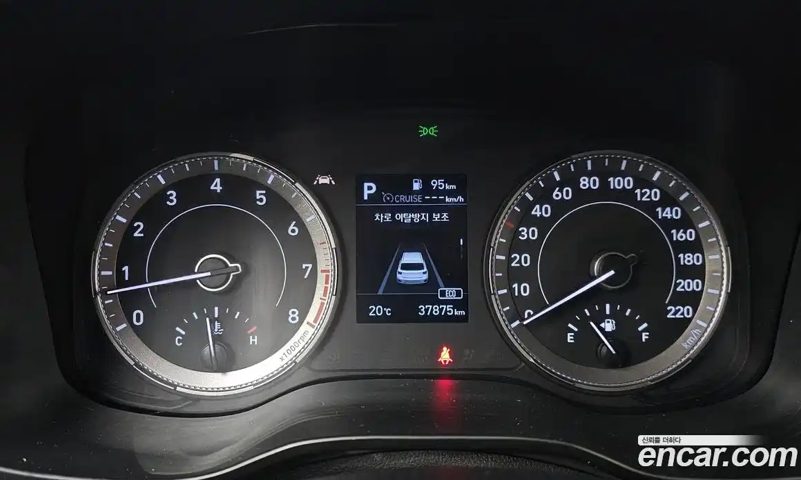 Hyundai Venue 2022 1.6 Автомат в Москве № 1128179, фото 7