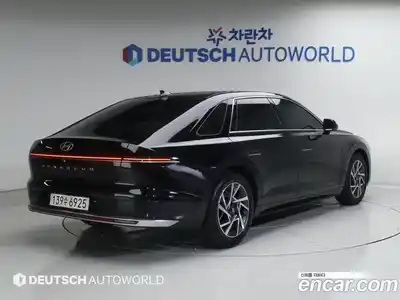 Hyundai Grandeur 2023 2.5 Автомат в Москве № 1128203, миниатюра 2
