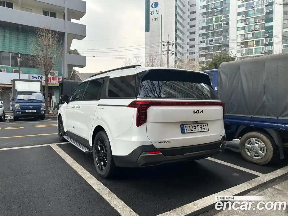 Kia Canival 2026 1.6 Автомат в Москве № 1128371, фото 4